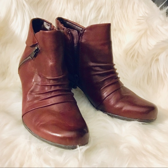 earth osprey bootie